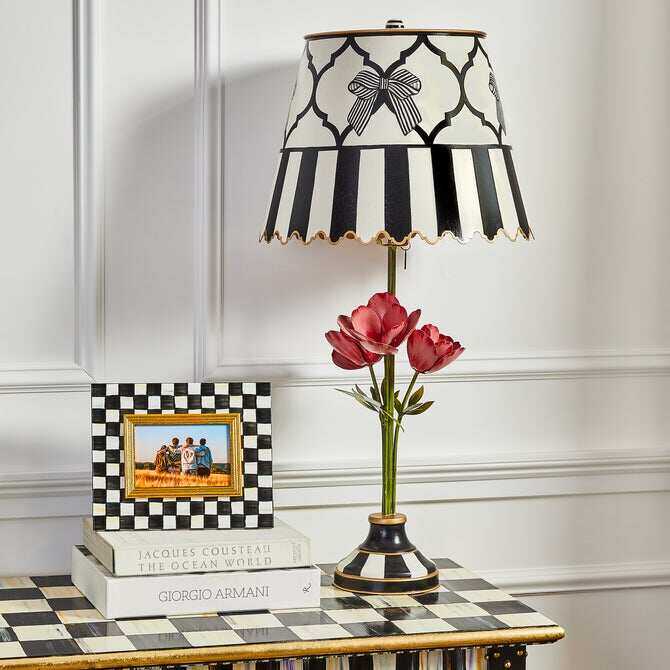 Courtly Check Frame